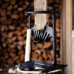 Houtklover voor het splijten van hout, King XL model, stevig en gebruiksvriendelijk.