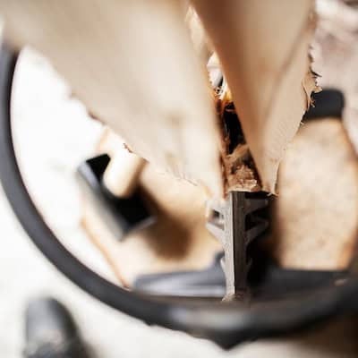 Close-up van de houtklover King XL voor het kloven van hout.