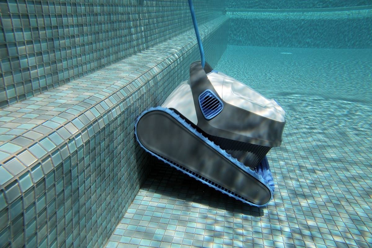 Dolphin Family S300i zwembadrobot