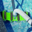 Flexibele manuele stofzuiger voor beton en betegelde zwembaden - Kerlis