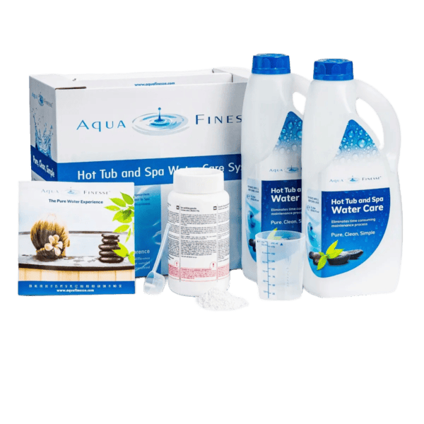 Waterbehandelingsset voor zwembad en spa, inclusief chemicaliën en meetinstrumenten.