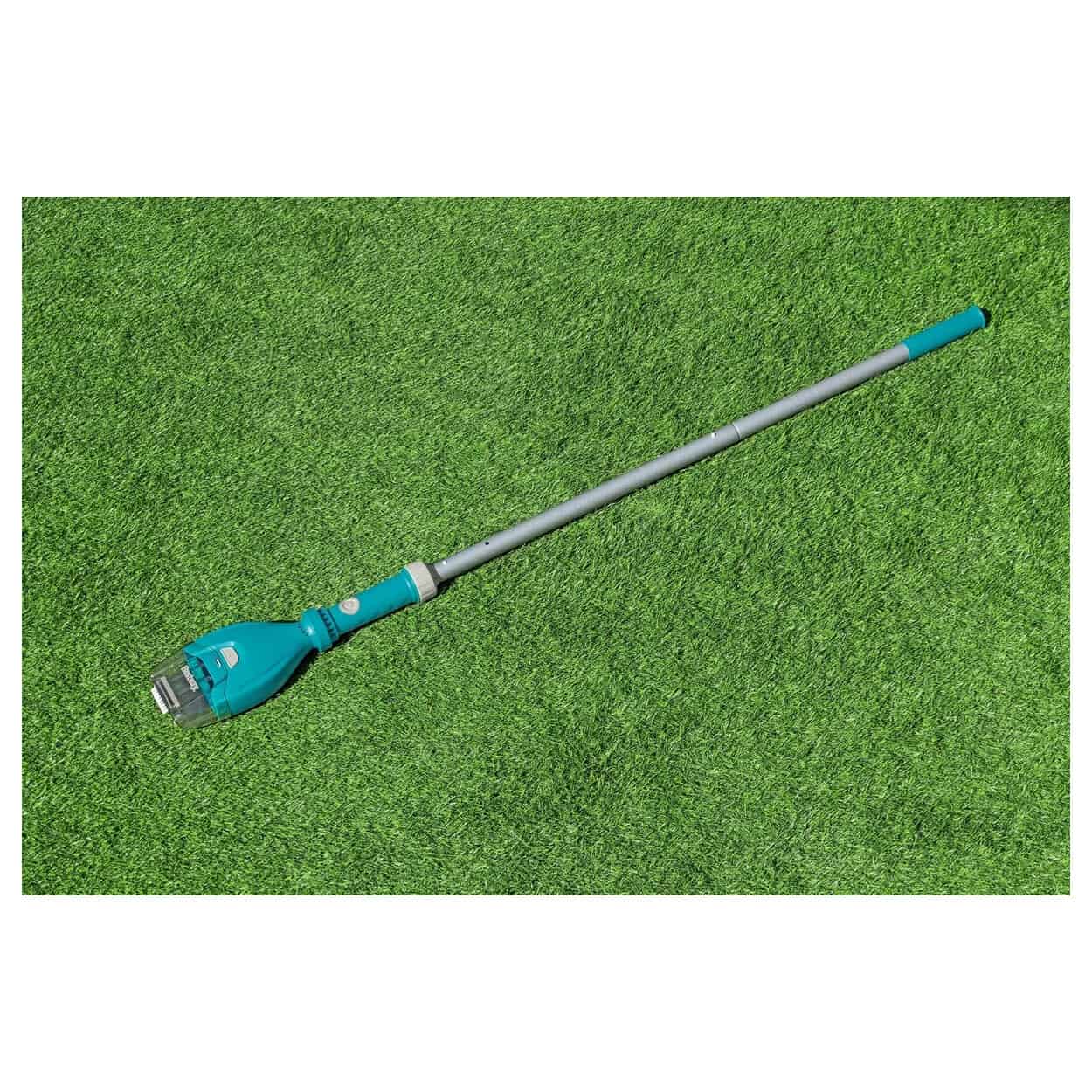 Elektrische zwembadstofzuiger voor schoonmaken van zwembaden.