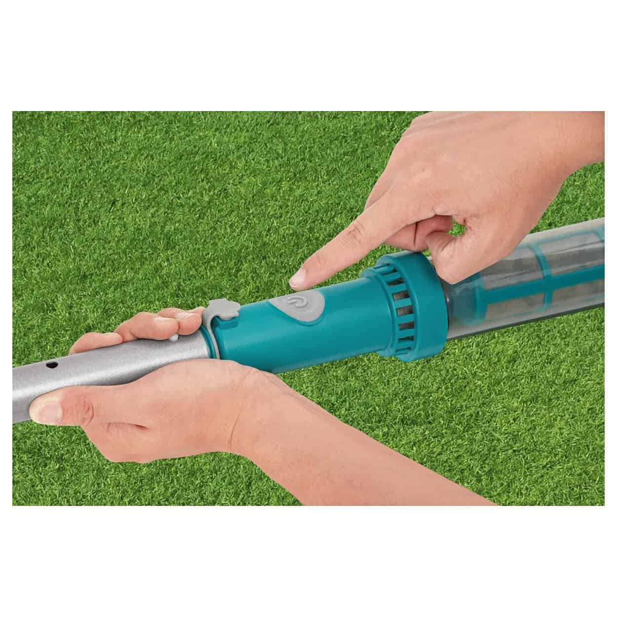 Elektrische zwembadstofzuiger voor schoonmaken van zwembaden.