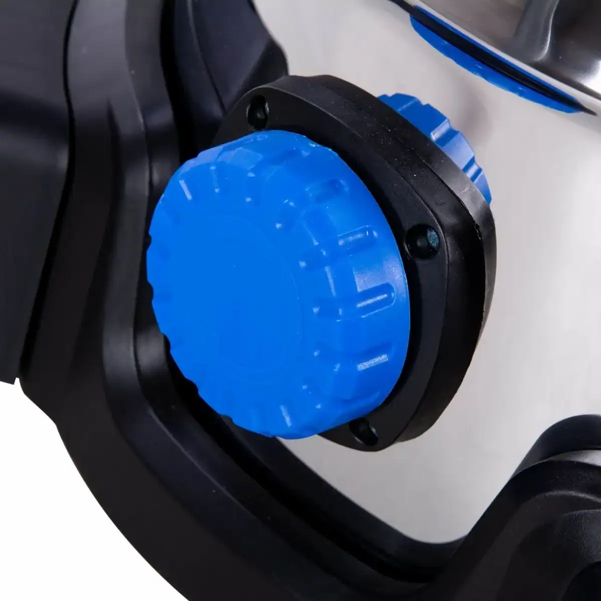 Vijverstofzuiger voor het reinigen van vijvers en zwembaden.