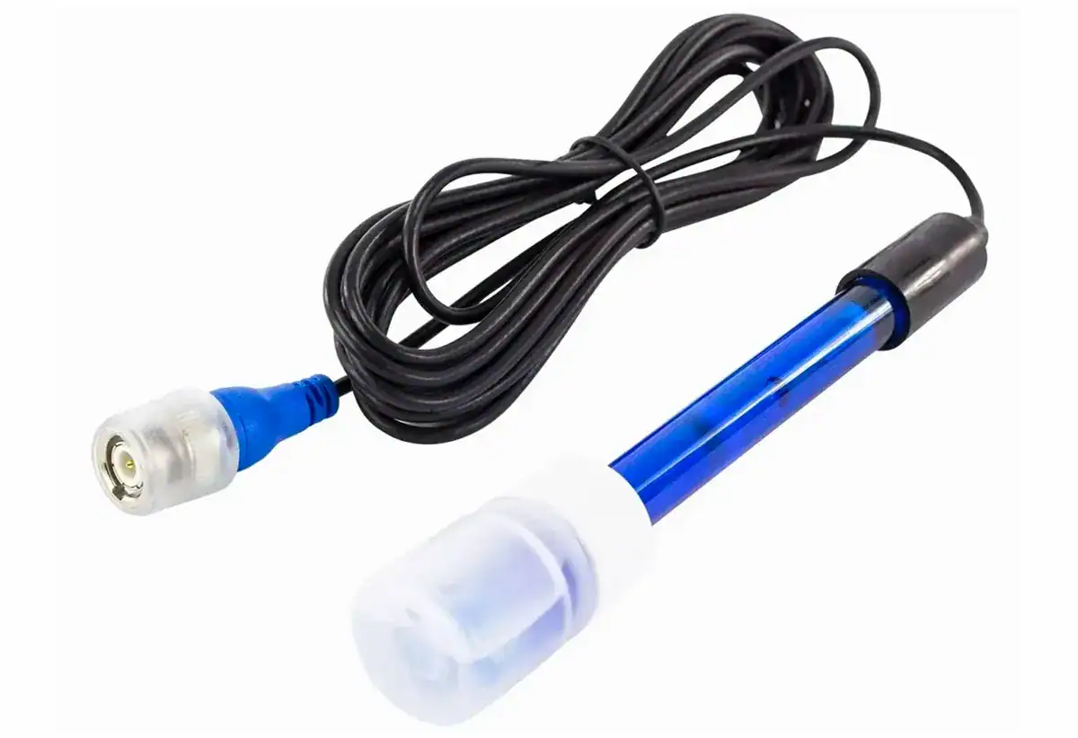 Hydrolyse set voor zwembadwaterbehandeling tot 110 m3, inclusief elektroden en kabel.