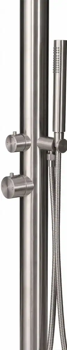 Geborsteld RVS buitendouche voor zwembad en tuin, modern design en duurzame afwerking.