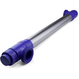 Robuuste zwembadfilter met blauwe aansluitingen en metalen buis voor watercirculatie.