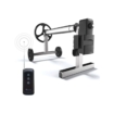 Zwembadrobot met afstandsbediening voor automatische reiniging.
