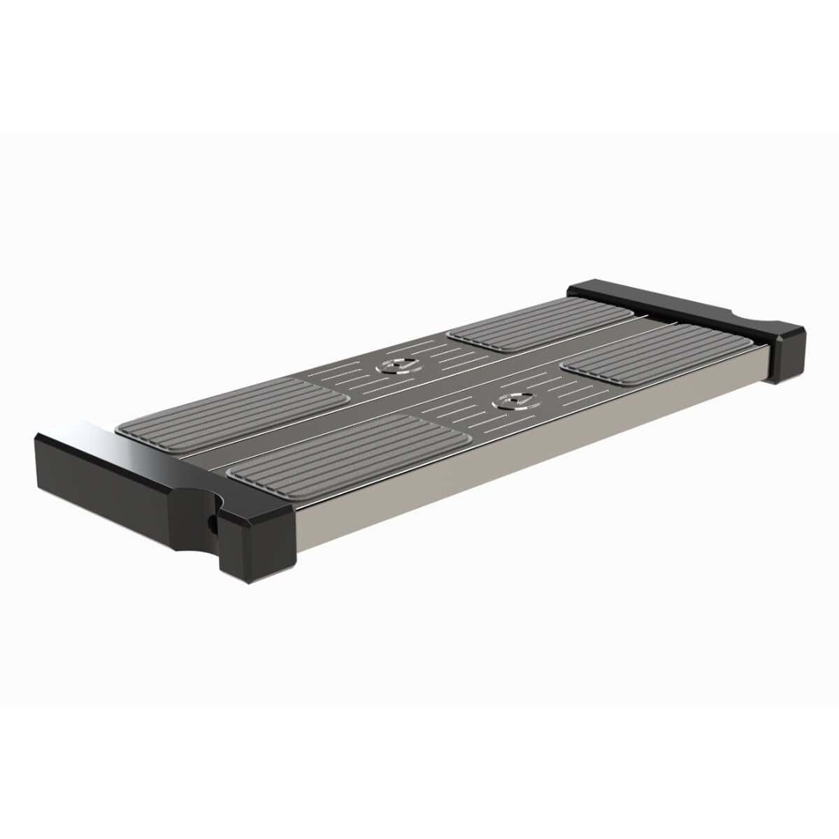 Robuuste zwembadtrap met antislip oppervlakken en stevige constructie.