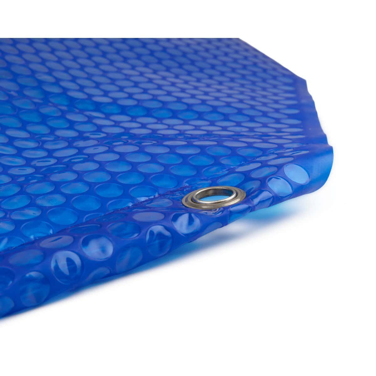 Opblaasbare zwembadmat met waterdichte coating en stevige ringen voor zwembadgebruik.