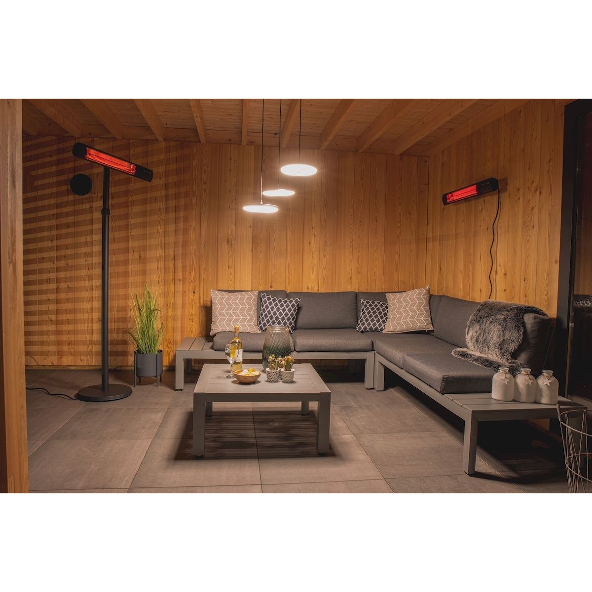 Sunred Heater Dark Wall 1500 terrasverwarmer