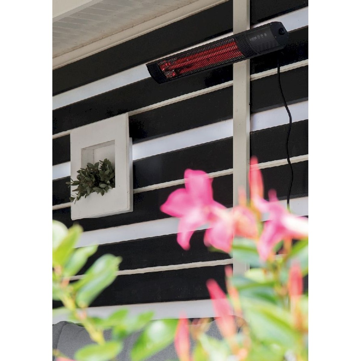 Sunred Heater Dark Wall 1500 terrasverwarmer