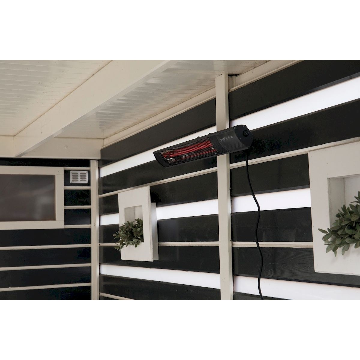 Sunred Heater Dark Wall 1500 terrasverwarmer