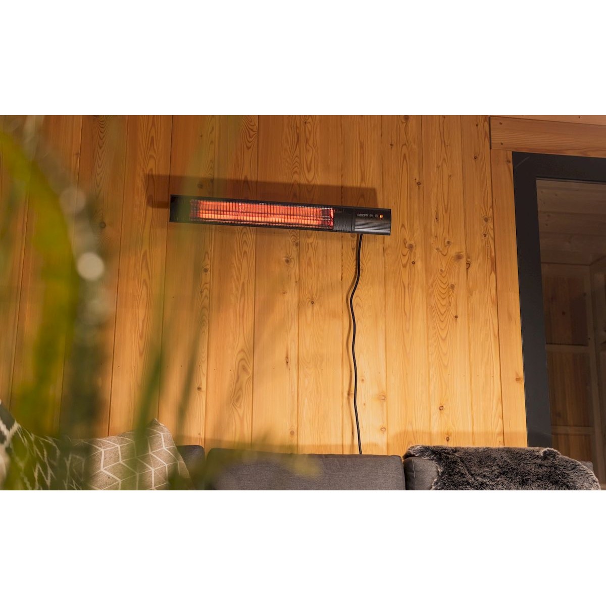 Sunred Heater Dark Wall 1500 terrasverwarmer