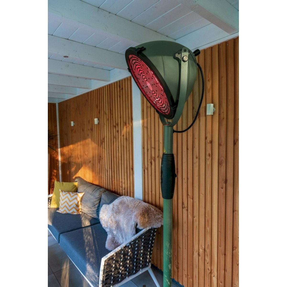 Sunred Smart Heater Indus Ultra Standing Jade 2100 - Groen